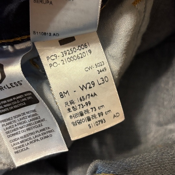 Women’s Levi’s Classic Straight Size 8 Medium Wash Jeans - Picture 7 of 9